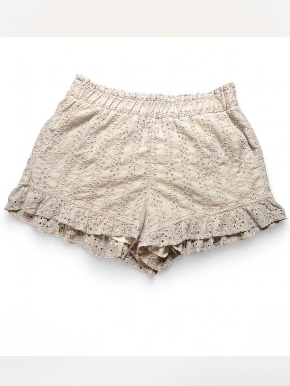 Hollister cream eyelet shorts Size L
